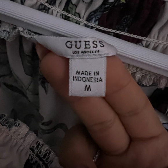 GUESS: Top off shoulder - Picture 5 of 6